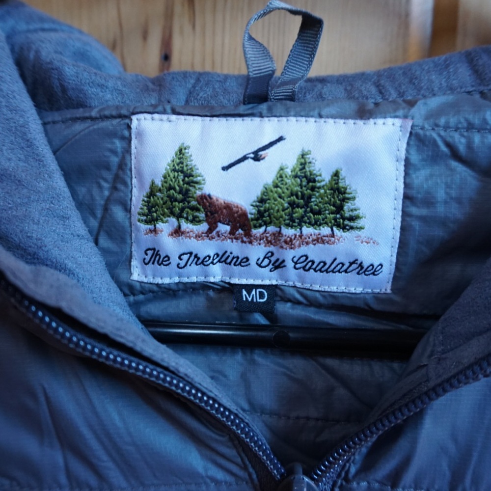 Grey Coalatree Puffy with Bag